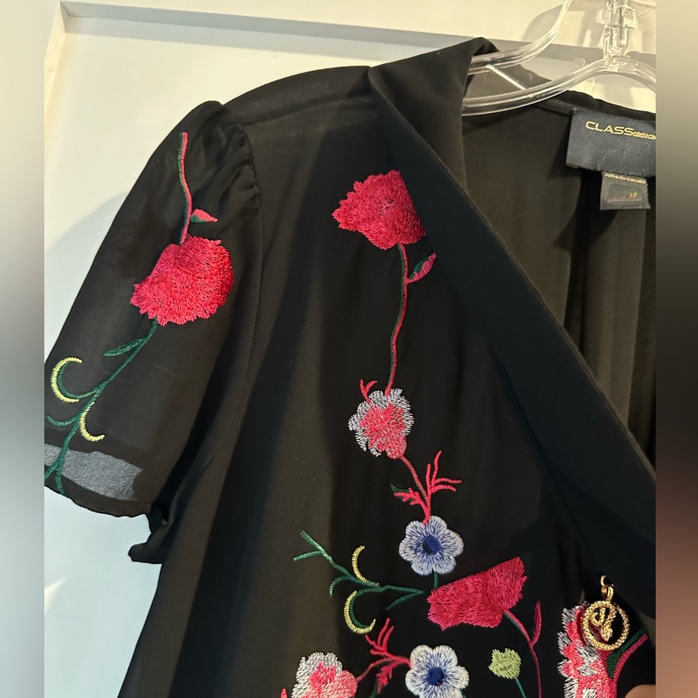 Roberto Cavalli Sheer Embroidered collared top - Picture 4 of 9